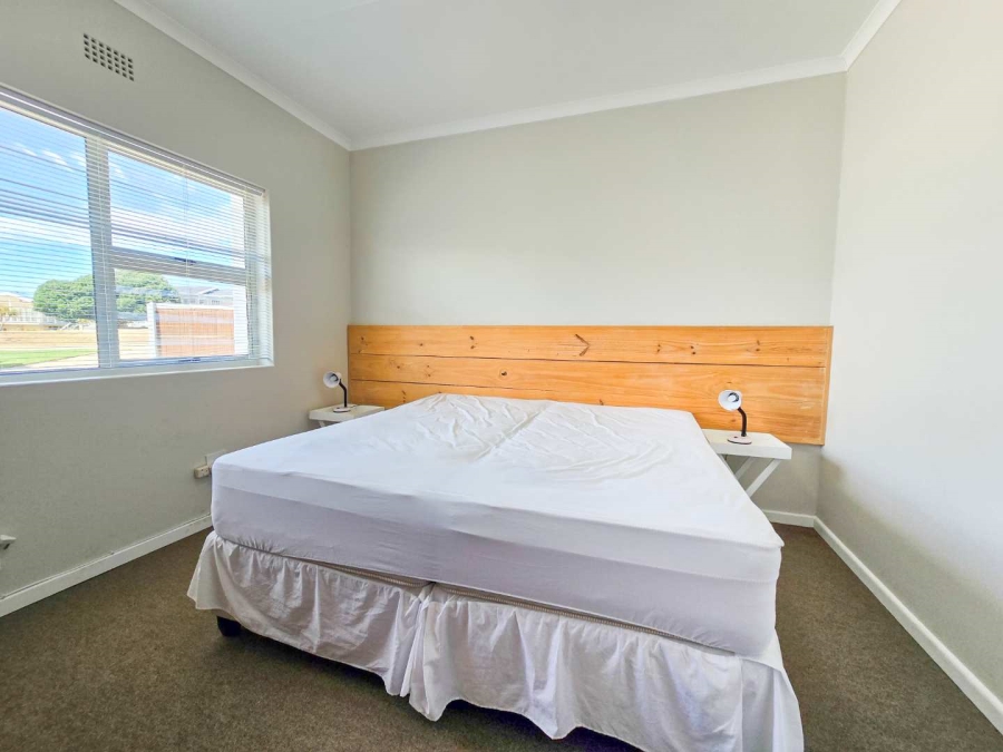 4 Bedroom Property for Sale in Stilbaai Wes Western Cape